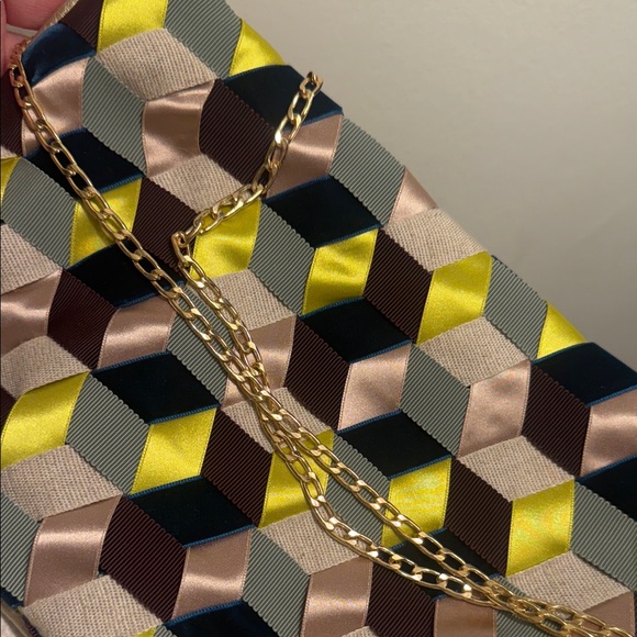 Japanese Woven Multicolor Geometric & Metallic Clutch - Picture 4 of 5